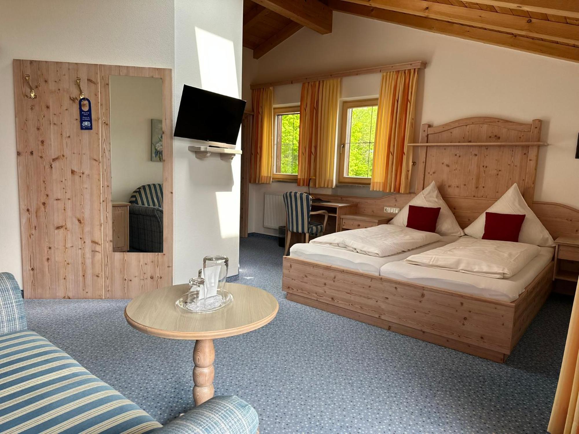 Hotel Restaurant Neu Meran Bad Reichenhall Exterior foto
